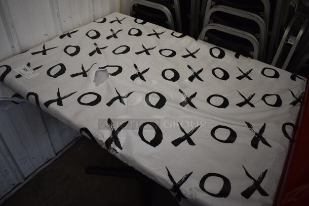 Table on Black Metal Table Base w/ Table Cloth. 42x30x30 - Image 3 of 5