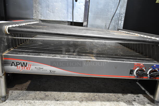 APW Wyott HRS-75 5T Stainless Steel Commercial Countertop Hot Dog Roller. 208/240 Volts, 1 Phase.  - Image 3 of 5