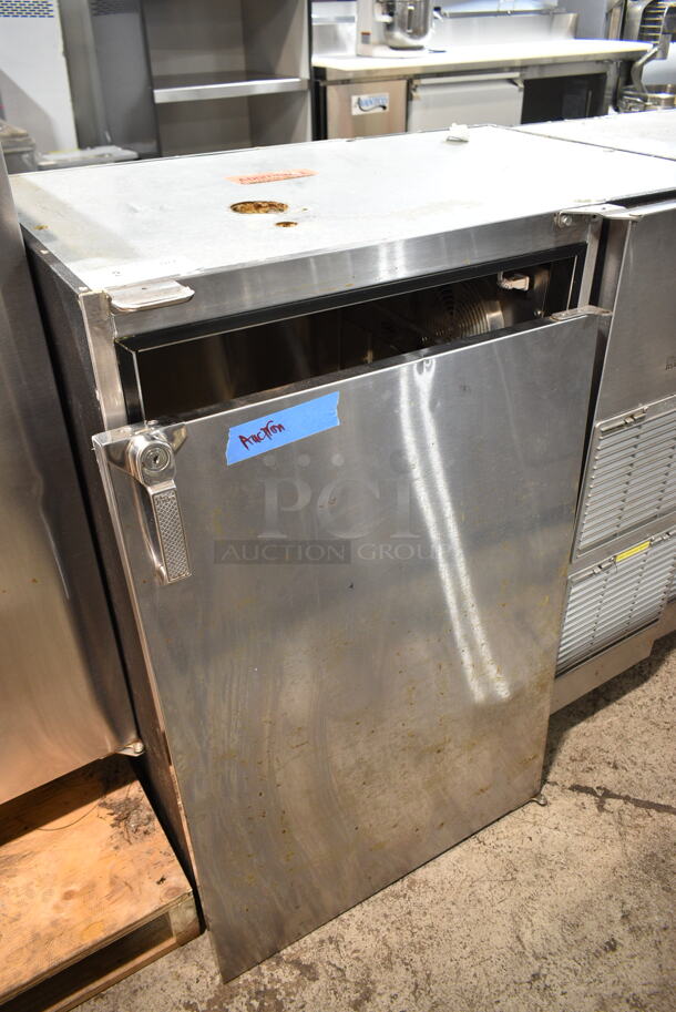 Glastender BB36-R1-XNH(R) Stainless Steel Commercial Single Door Direct Draw Kegerator w/ Beer Tower and Drip Tray. Door Needs To Be Attached. 115 Volts, 1 Phase. Tested and Working! - Image 1 of 6