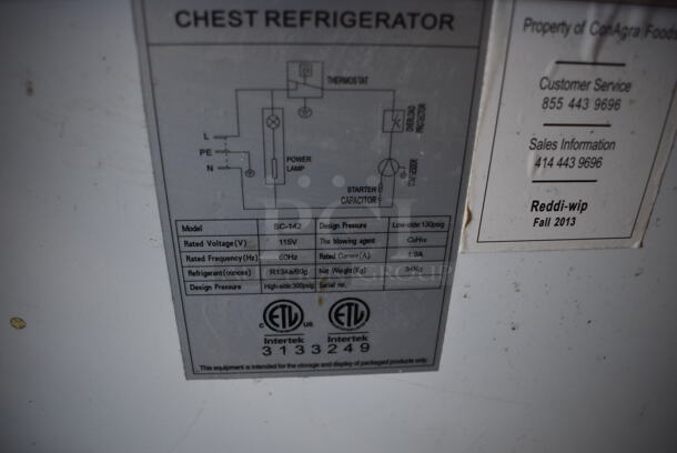 SC-142 Metal Chest Cooler Merchandiser on Commercial Casters. 115 Volts, 1 Phase. 29x21.5x32. Tested and Working! - Image 6 of 6