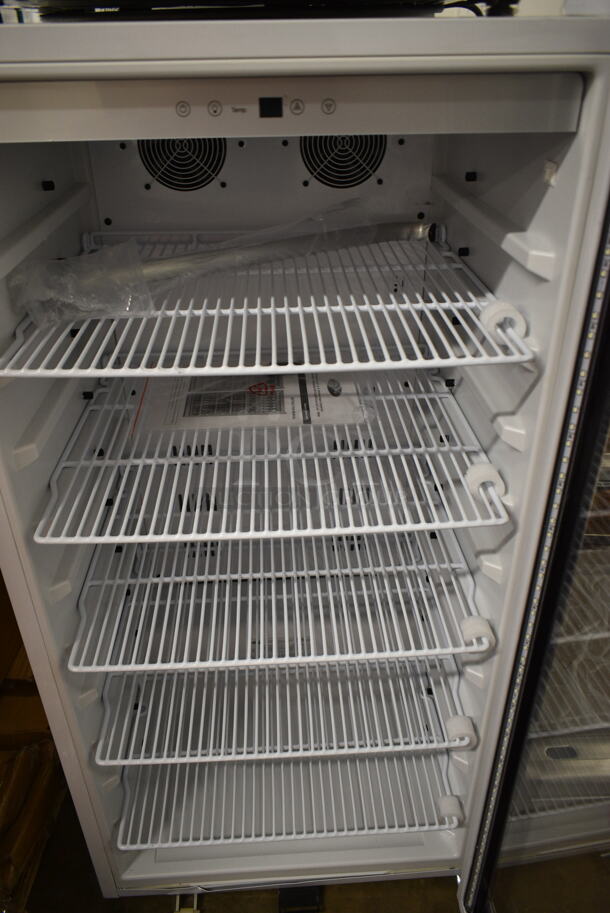 BRAND NEW SCRATCH AND DENT! Whynter CBM-815WS Freestanding 8.1 CF Commercial Beverage Merchandiser. 115 Volt, 1 Phase. Tested and Working! - Image 3 of 5