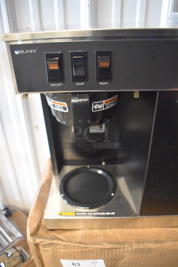 LIKE NEW! 2022 Bunn VLPF Stainless Steel Commercial Automatic Coffee Brewer with Two Lower Warmers and Poly Brew Basket. Used a Few Times at Trade Show as a Demonstration. 120 Volts, 1 Phase. 23.5x8x17. Tested and Working! - Image 4 of 8
