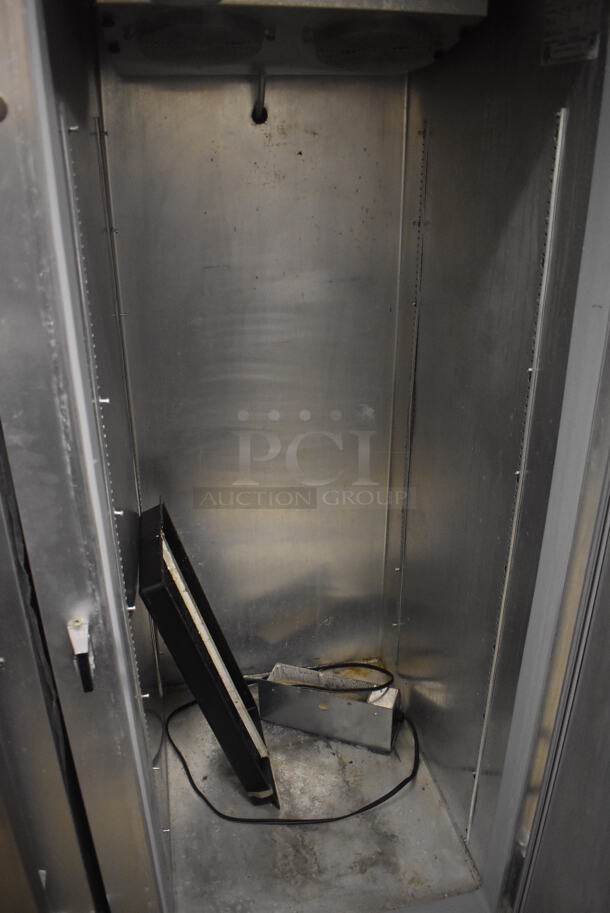 Continental 1FE ENERGY STAR Stainless Steel Commercial Single Door Reach In Freezer on Commercial Casters. 115 Volts, 1 Phase. 28.5x36x77.5. Tested and Working! - Image 4 of 5