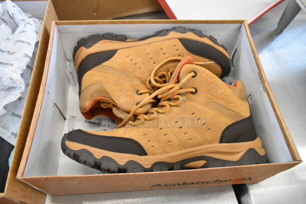 2 BRAND NEW! Pairs of Hiking Boots 8.5 and 5.5. 2 Times Your Bid!  - Image 3 of 9