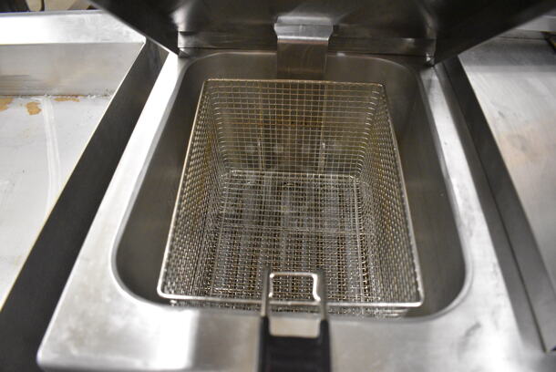 Avantco 177F202 Stainless Steel Commercial Countertop Dual Tank Electric Powered Fryer w/ 2 Metal Baskets and 2 Lids. 208/240 Volts. 23x18x17 - Image 6 of 8