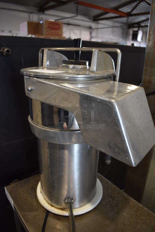 Stainless Steel Commercial Countertop Juicer. 115 Volts, 1 Phase. 19x12x23. Tested and Working!