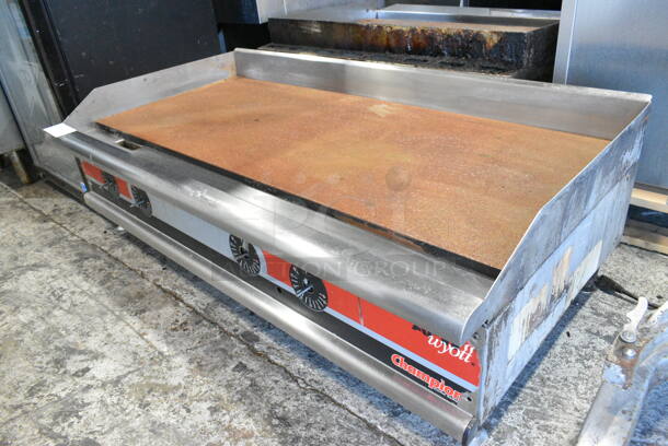 APW Wyott Champion Stainless Steel Commercial Countertop Flat Top Griddle w/ Thermostatic Controls.  - Image 2 of 5