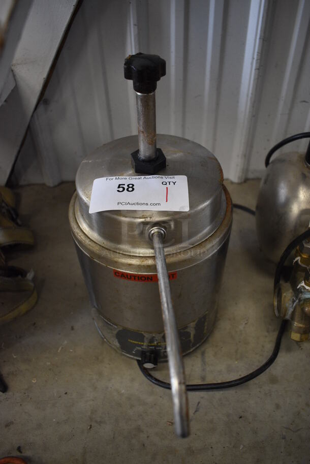 Carnival King Model 382RWS35 Stainless Steel Commercial Countertop Server w/ Pump Lid. 120 Volts, 1 Phase. 7.5x15x15. Tested and Working! - Image 2 of 5