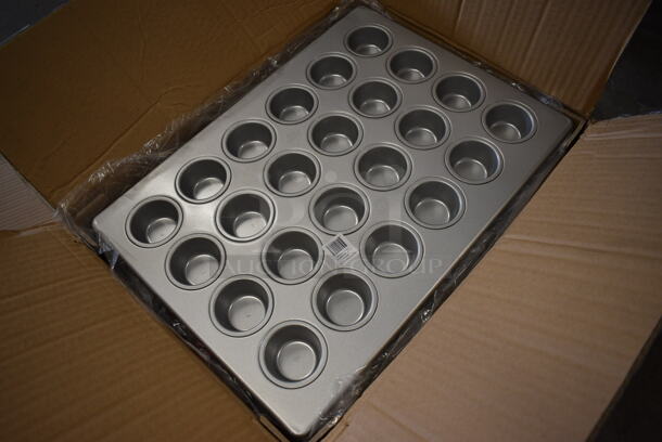 6 BRAND NEW IN BOX! Focus Metal 24 Cup Muffin Baking Pans. 18x13x2. 6 Times Your Bid! - Image 2 of 4