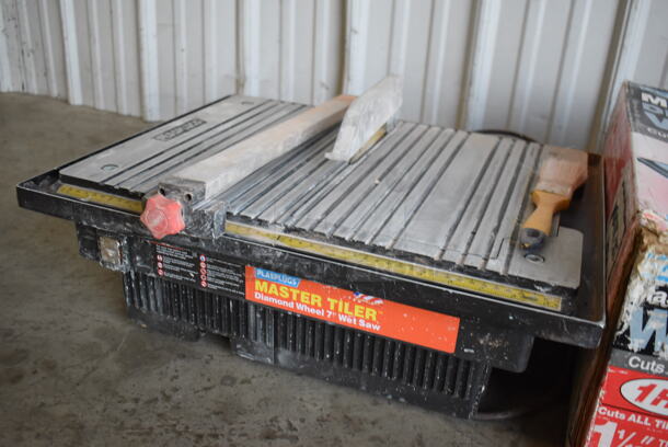 IN ORIGINAL BOX! Plasplugs Master Tiler Wet Saw. 23x18x9 - Image 7 of 9