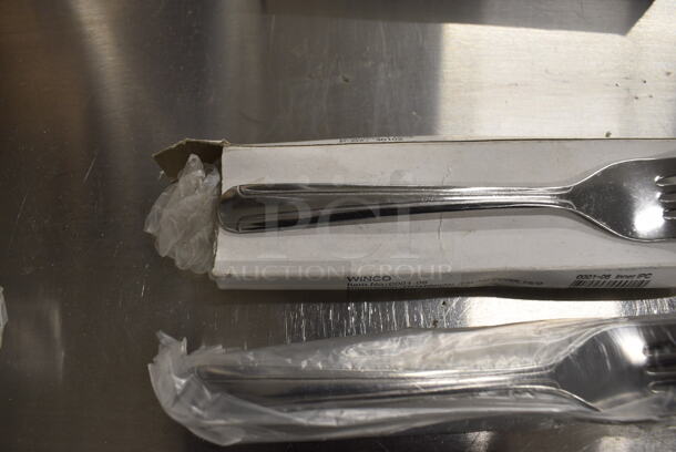 36 BRAND NEW IN BOX! Winco 0001-06 Stainless Steel Dominion Salad Forks. 6.25". 36 Times Your Bid! - Image 3 of 4