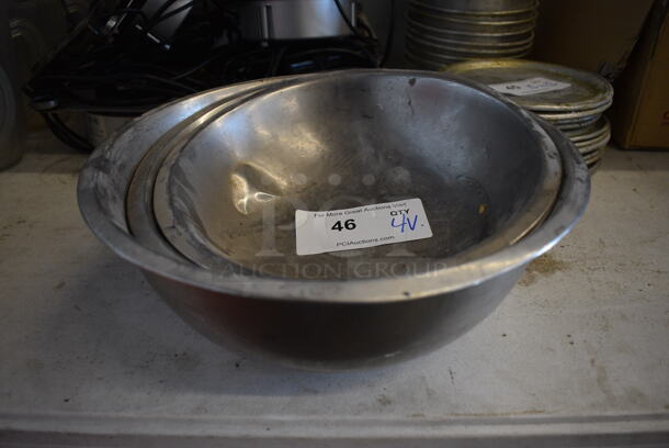 4 Various Metal Bowls. Includes 13.5x13.5x4. 4 Times Your Bid!