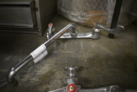 Metal Faucet w/ Handles. 9x13x4