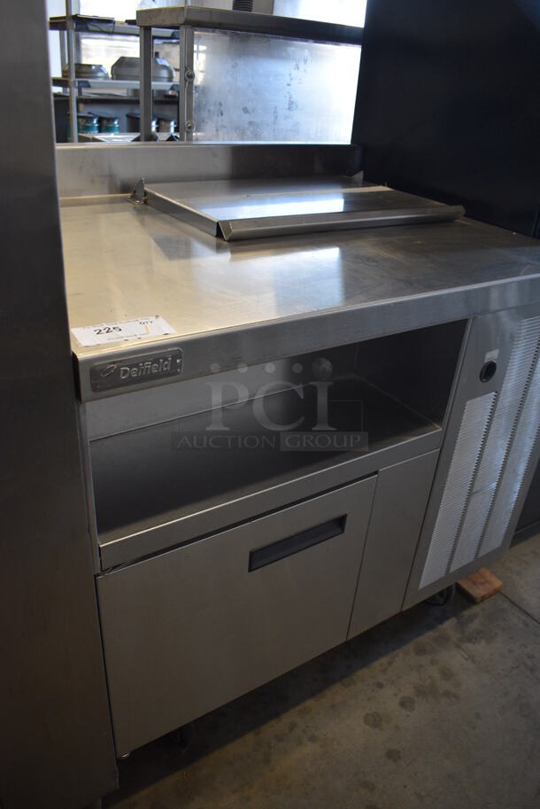 Delfield Stainless Steel Commercial Pizza Prep Table on Commercial Casters. 39x31.5x40. Tested and Powers On But Temps at 51 Degrees - Image 6 of 6