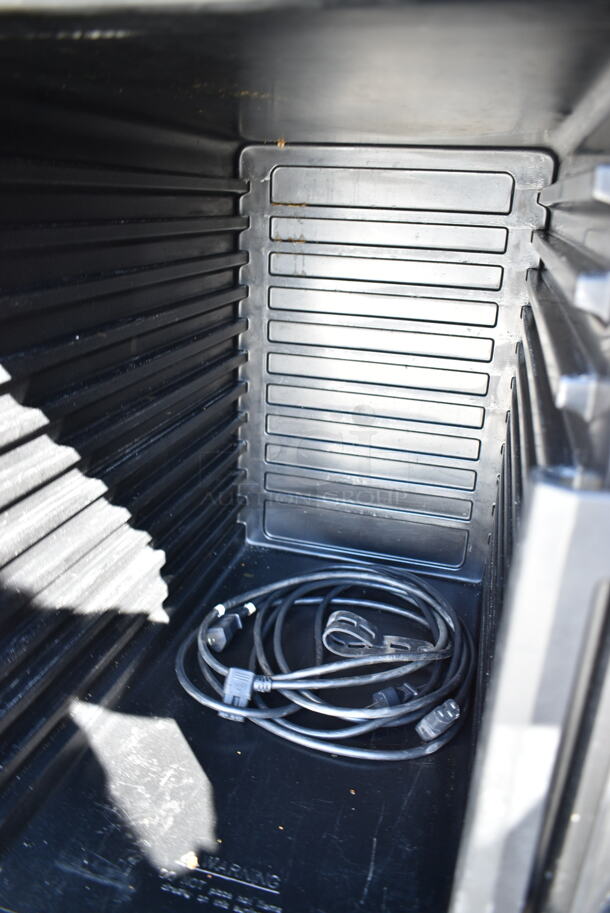 Cambro 47620 Poly 2 Door Reach In Portable Insulated Food Catering Cabinet on Commercial Casters.  - Image 4 of 6