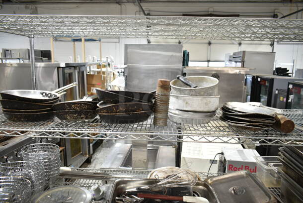 ALL ONE MONEY! Tier Lot of Various Items Including Metal Baking Pans and Skillets.  - Image 1 of 5