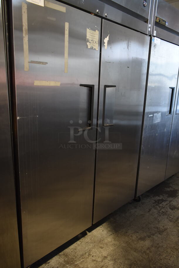 2014 True TG2R-2S ENERGY STAR Stainless Steel Commercial 2 Door Reach In Cooler w/ Poly Coated Racks on Commercial Casters. 115 Volts, 1 Phase. Tested and Working! - Image 3 of 9