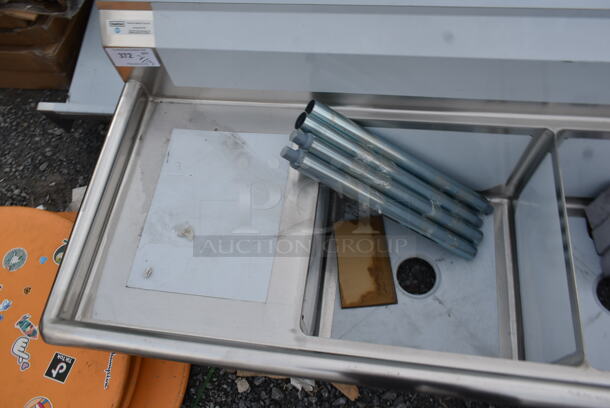 BRAND NEW SCRATCH AND DENT! Steelton 522CS31818LR Stainless Steel Commercial 3 Bay Sink w/ Dual Drain Boards. Bays 18x18. Drain Boards 16x20  - Image 3 of 6