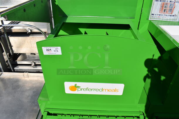 Green Metal Cart on Commercial Casters. 32x30x65 - Image 3 of 5