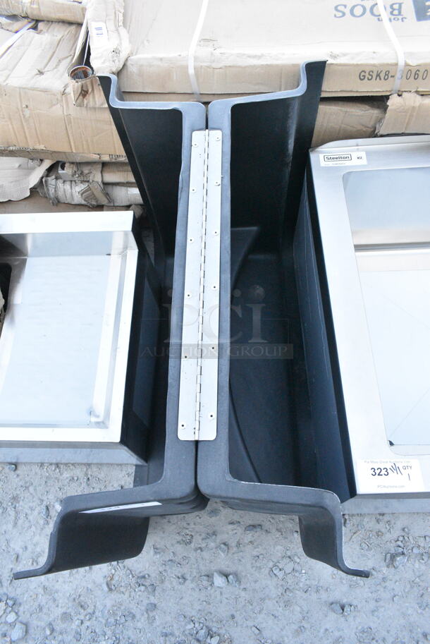 BRAND NEW SCRATCH AND DENT! Black Poly Tilt Truck Lid - Image 4 of 4