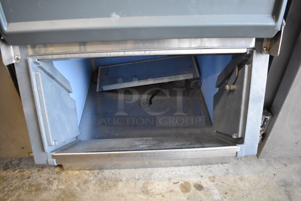 Hoshizaki F-1001MRH Stainless Steel Commercial Ice Head on Ice O Matic 6700-30 Stainless Steel Ice Bin. 30x38x78 - Image 6 of 7