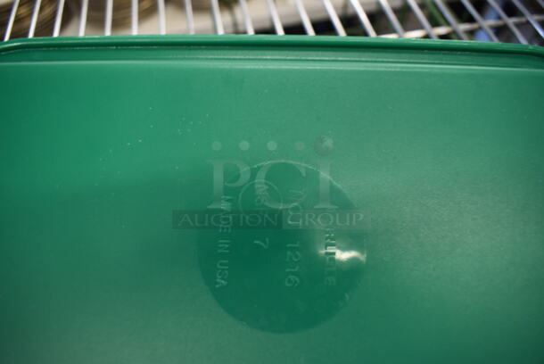 ALL ONE MONEY! Tier Lot of Various Items Including Poly Trays and Green Coated Baskets - Image 4 of 5