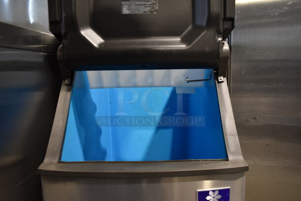 BRAND NEW SCRATCH AND DENT! Manitowoc D320 Stainless Steel Commercial Ice Bin.  - Image 4 of 7