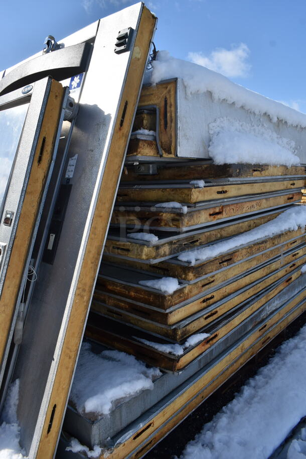 2 Walk In Boxes That Make One 14'x7' Norlake Combo SELF CONTAINED Walk In Box w/  Kolpak PC069T3 208/230 Volt, 1 Phase Compressor. 2 Times Your Bid! Information Provided By The Consignor But Not Verified By PCI Auctions. Picture of the Unit Before Removal Is Included In the Listing. - Image 4 of 9