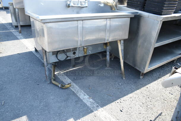 Stainless Steel 3 Bay Sink w/ Spray Nozzle Attachment and Handles.  - Image 2 of 9