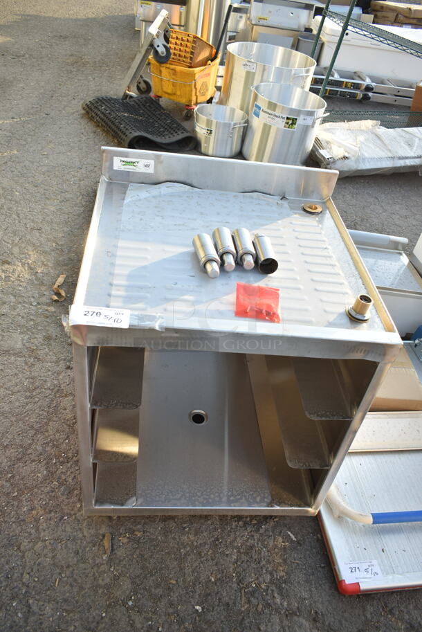 BRAND NEW SCRATCH AND DENT! Regency 600GRSU2324C Stainless Steel Corrugated Top Glass Rack Storage Unit - 23" x 24" - Image 2 of 7