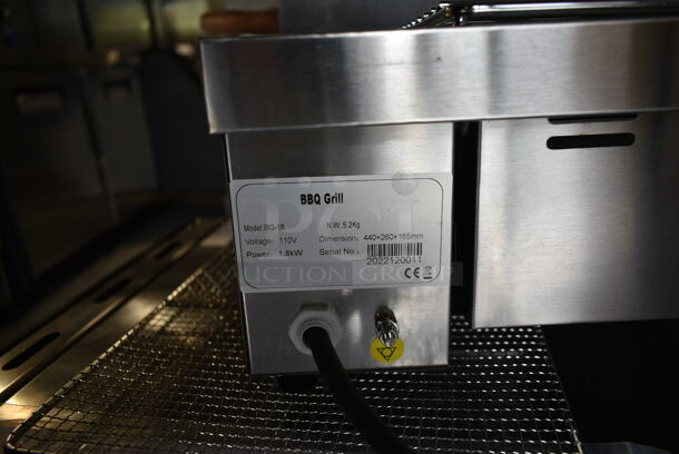 BRAND NEW SCRATCH AND DENT! 2022 Hoocoo IBG-18 Stainless Steel Commercial Countertop Electric Powered Barbecue BBQ Grill. 110 Volts, 1 Phase. Tested and Working! - Image 6 of 6
