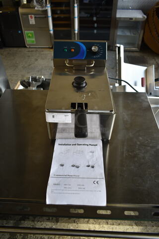 BRAND NEW SCRATCH AND DENT! 2023 Hoocoo FRY-10L Stainless Steel Commercial Countertop Electric Powered Fryer w/ Lid and Fry Basket. 120 Volts, 1 Phase.