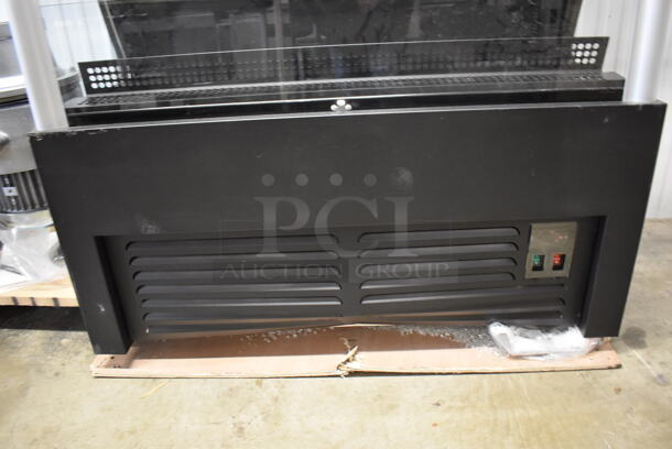 BRAND NEW SCRATCH AND DENT! Avantco BVAC-46HC Metal Commercial Floor Style Black Refrigerated Air Curtain Merchandiser. Missing Right Side Glass. 46x26x82. Tested and Working! - Image 4 of 6