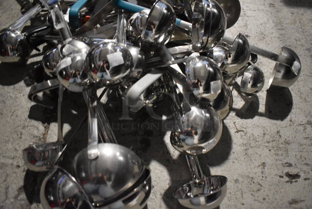ALL ONE MONEY! Crate of Various BRAND NEW Items Including Ladles - Image 3 of 5