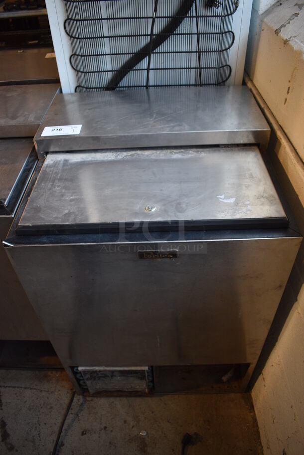 Perlick FR24AS Stainless Steel Commercial Bottle Back Bar Cooler. 115 Volts, 1 Phase. 24x24x34. Tested and Working!