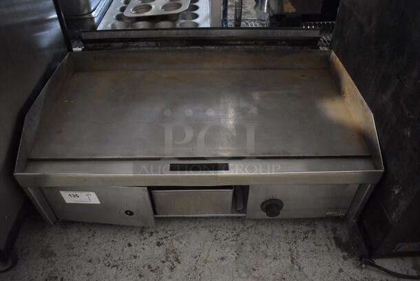 Star Stainless Steel Commercial Countertop Natural Gas Powered Flat Top Griddle. 36x22x16