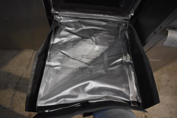 BRAND NEW! Rubbermaid Pro Serve Gray Insulated Front Load Food Carrying Catering Bag. 18.5x26x21 - Image 5 of 6