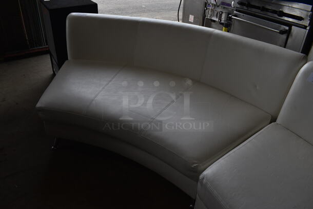 White Curved Bench. 70x32x30 - Image 2 of 4
