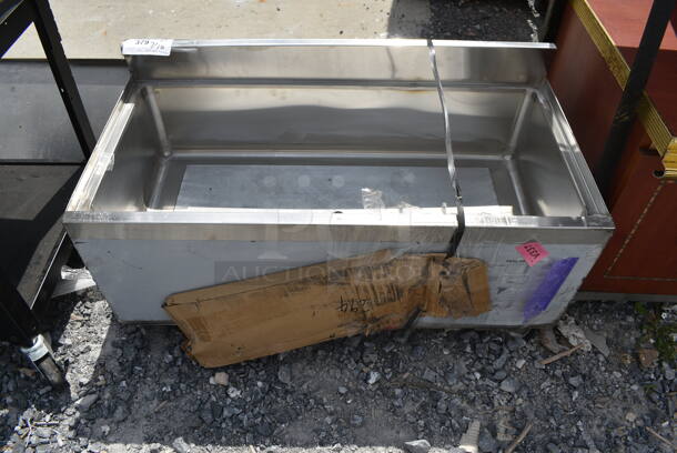 BRAND NEW SCRATCH AND DENT! Stainless Steel Commercial Ice Bin.  - Image 2 of 5
