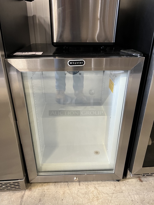 BRAND NEW SCRATCH AND DENT! Whynter CDF-177SB Stainless Steel Single Door Mini Cooler Merchandiser. 110-120 Volts, 1 Phase. 19x18x25. Tested and Working!