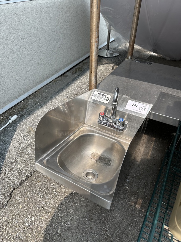 Krowne HS-30L Stainless Steel Commercial Single Bay Wall Mount Sink w/ Side Splash Guards, Faucet and Handles.  - Image 3 of 7