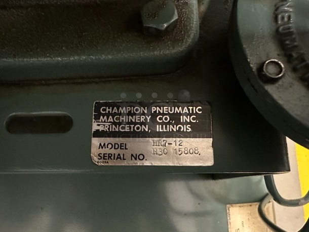 Champion HR7-12 Metal Commercial Floor Style 7.5 HP 120gal Horizontal Tank Simplex Air Compressor. BUYER MUST REMOVE. - Image 7 of 9