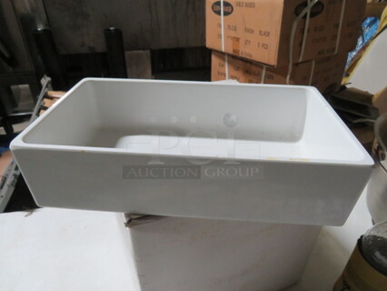 One 12X6.5X2.5 Hubert Melamine Serving Dish.