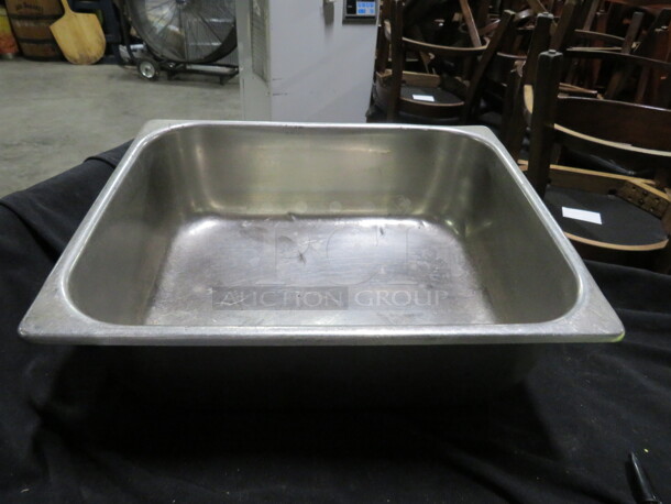 One 1/6 Size 4 Inch Deep Hotel Pan.