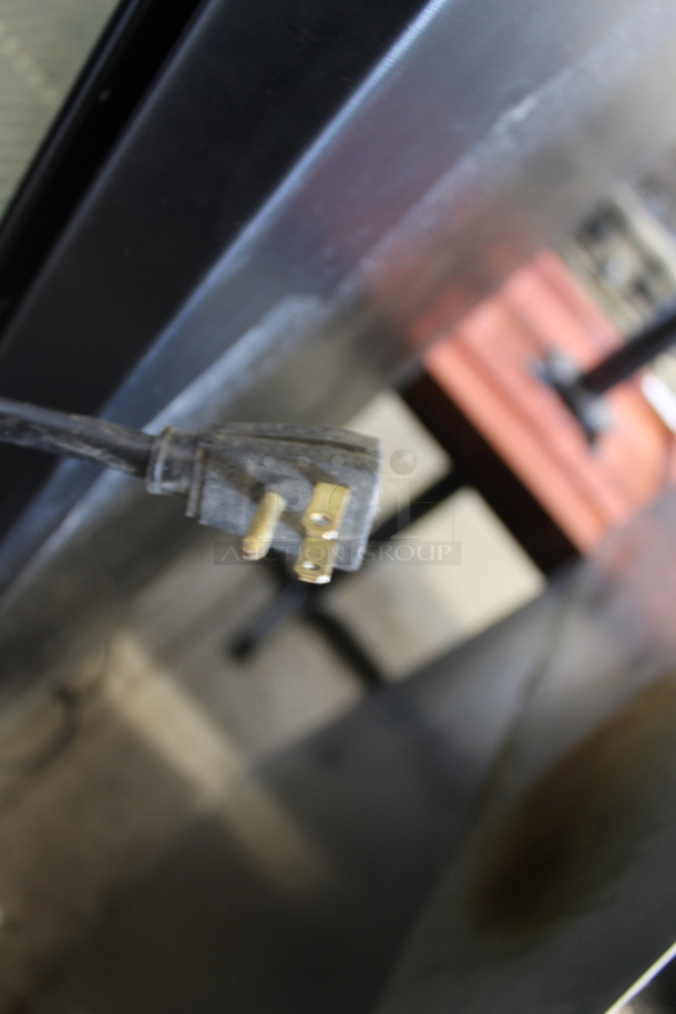 2010 True GDM-37 2 Door Reach In Merchandiser Cooler. 115 Volt, 1 Phase. Tested and Working! - Image 9 of 9