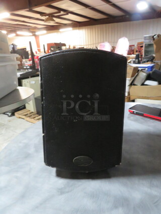 Klipsch Speaker With Bracket. 2XBID