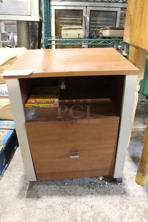 Wood Pattern TV Stand. - Image 2 of 4