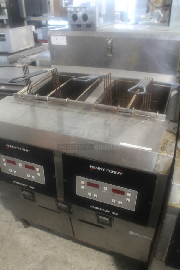 Henny Penny OFG 322 Stainless Steel Commercial Floor Style Propane Gas Powered 2 Bay Deep Fat Fryer w/ 4 Metal Fry Baskets. 170,000 BTU. - Image 6 of 8