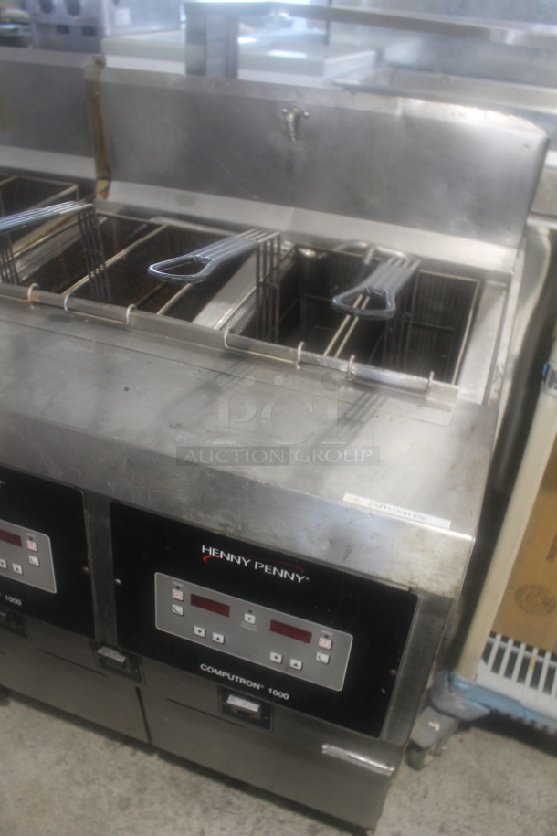 Henny Penny OFG-322 Stainless Steel Commercial Floor Style Propane Gas Powered 2 Bay Deep Fat Fryer w/ 4 Metal Fry Baskets. 170,000 BTU. - Image 7 of 8