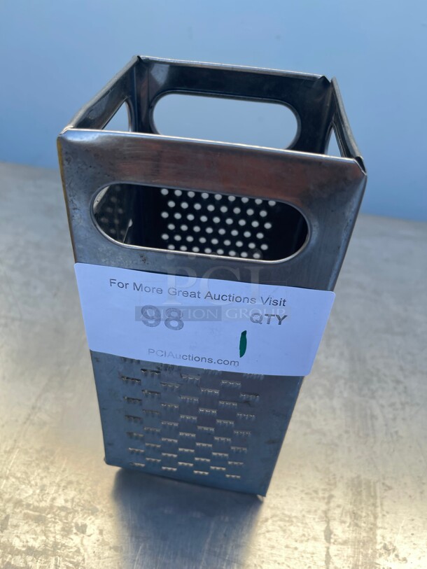 Vollrath SG-200 Traex Dripcut Stainless Steel Grater - Image 2 of 8